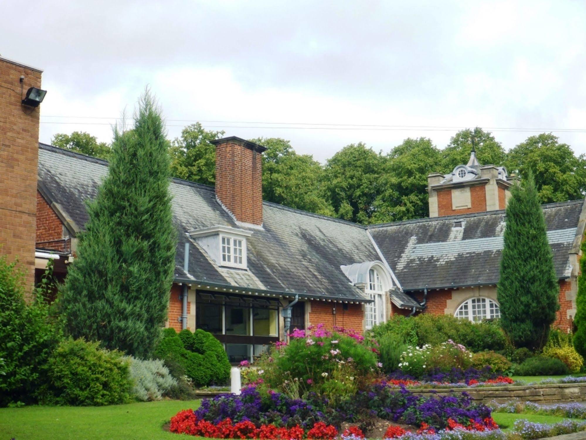 Dunchurch Park Hotel Buitenkant foto